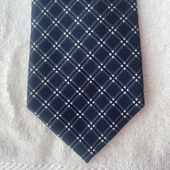 Classic 100% Silk Tie - Picture 1 of 5